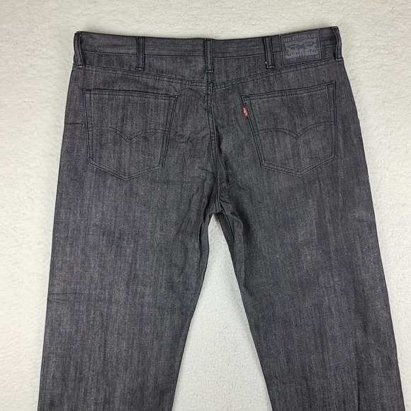 Levi's 562 Jeans Mens 40x32 Dark Gray‎ Wash Loose Taper Fits 40x30 EC - Picture 12 of 15